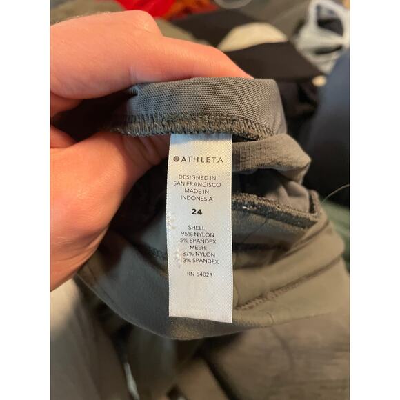 Athleta Trekkie North Jogger Green Mountain Olive Athletic Pants Women's SZ 24W - Picture 9 of 14